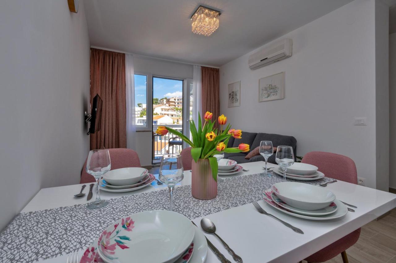 Luxury Apartment Makarska 2Min From Beach Bagian luar foto