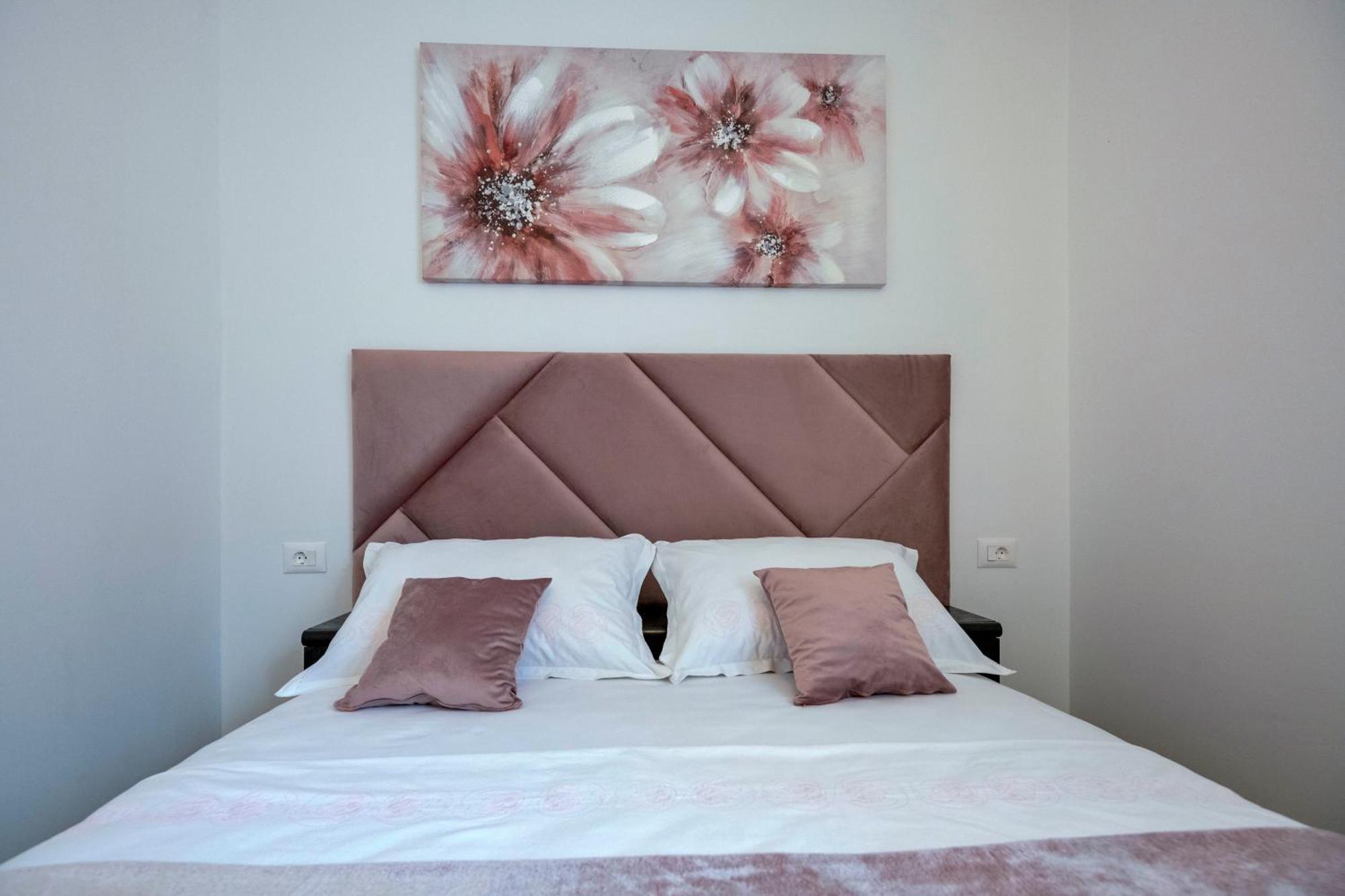 Luxury Apartment Makarska 2Min From Beach Bagian luar foto
